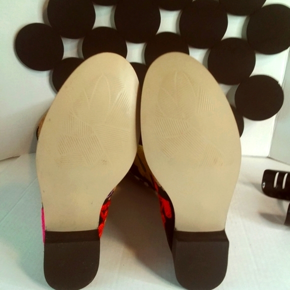 Turkish Hand Embroidered Black Boots...size 40 - Picture 10 of 11